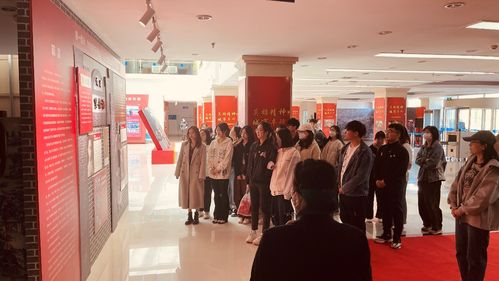 忠诚铸魂显担当 艺心建功新时代——艺术设计学院开展“忠诚固根本 建功新突破”主题党日暨文化艺术交流活动